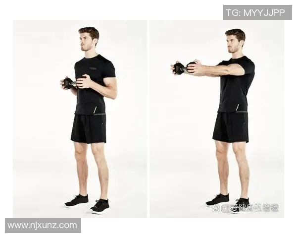 哑铃训练胸肌的有效方法与技巧分享助你塑造完美胸部线条